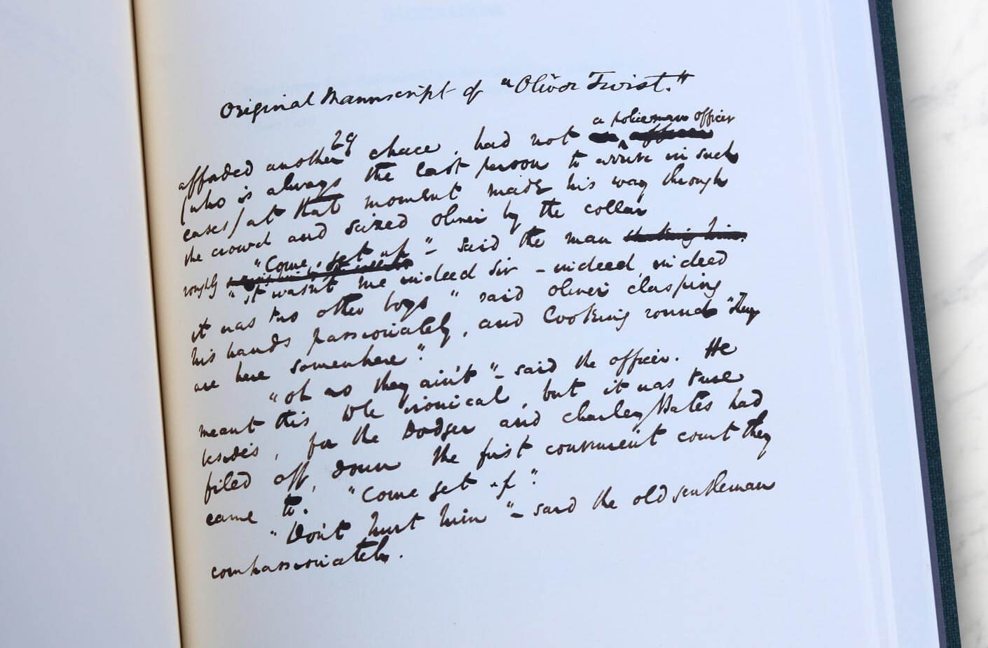 Le manuscrit Original d'Oliver twist, de Charles Dickens